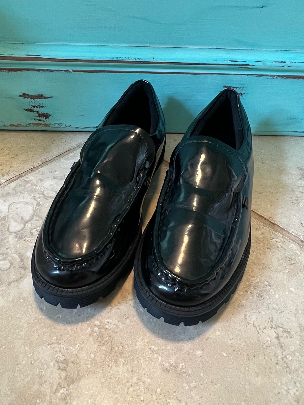 Steve Madden Black Patent Leather Lug-sole Loafers Big Girl Size 4 or Womens 5.5